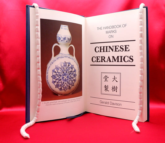 AP03LT30 – [CHINA. CERÂMICA] Davison, Gerald – THE HANDBOOK OF MARKS ON CHINESE CERAMICS. Londres. Han – Shan Tang Books. 1994