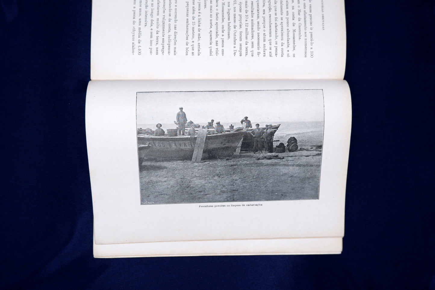 AS02LT14 – [ANGOLA] Vilela, Afonso José – A PESCA E INDUSTRIAS DERIVADAS NO DISTRITO DE MOSSAMEDES (1921-1922). Porto. Publicação da Província de Angola. 1923