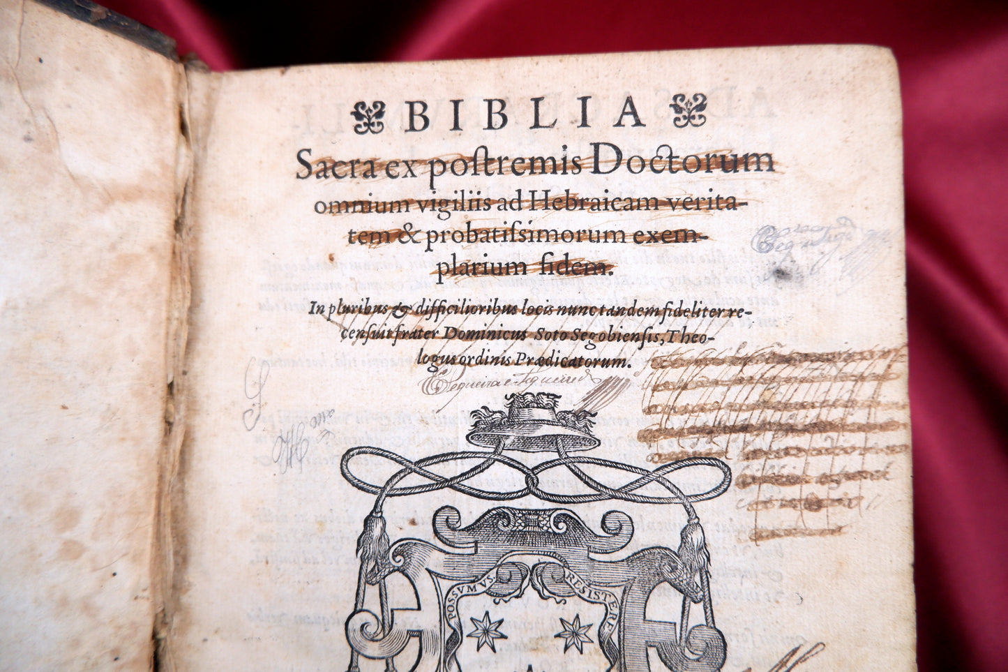 AS05LT03 – [BÍBLIA PROIBIDA; INQUISIÇÃO ESPANHOLA] BIBLIA SACRA EX POSTREMIS DOCTORUM OMNIUM VIGILIIS AD HEBRAICAM VERTATEM & PROBATISIMORUM EXEMPLARIUM FIDEM. Salamanca. Andreas de Protonariis. 1555