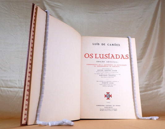 AS06LT23 – [CAMONIANA] Camões, Luís de – OS LUSÍADAS. Barcelos. Companhia Editora do Minho. 1960