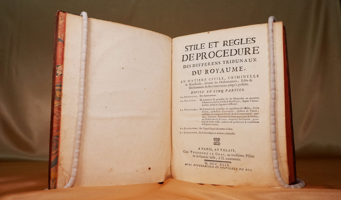 AS07LT02 – [du Rosseaud de La Combe, Guy,] – STILE ET REGLES DE PROCEDURE DES DIFFERENS TRIBUNAUX DU ROYAUME, &c. Paris. Theodore Le Gras. 1749