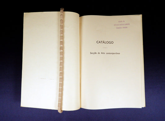 AS08LT77 – CATÁLOGO DO MUSEU MARTINS SARMENTO: SECÇÃO DE ARTE. Guimarães. Sociedade Martins Sarmento.1967