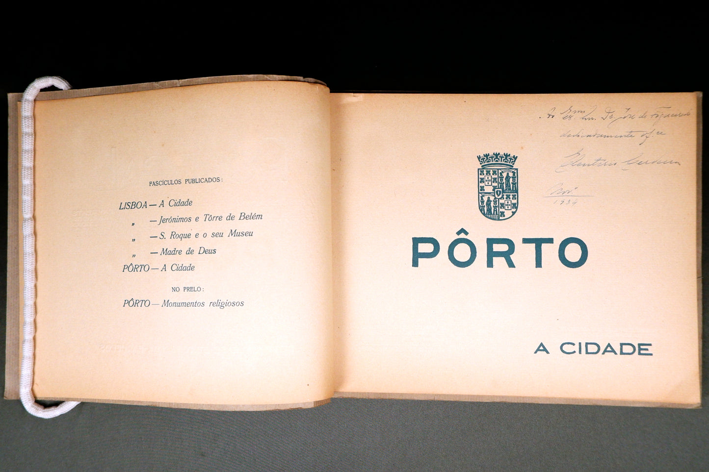 AS09LT22 – [PORTO] Cerdeira, Eleutério – PÔRTO: A CIDADE. Col. Portugal: a arte: os monumentos: a paisagem: os costumes: as curiosidades. Barcelos. Portucalense Editora L.da. 1934