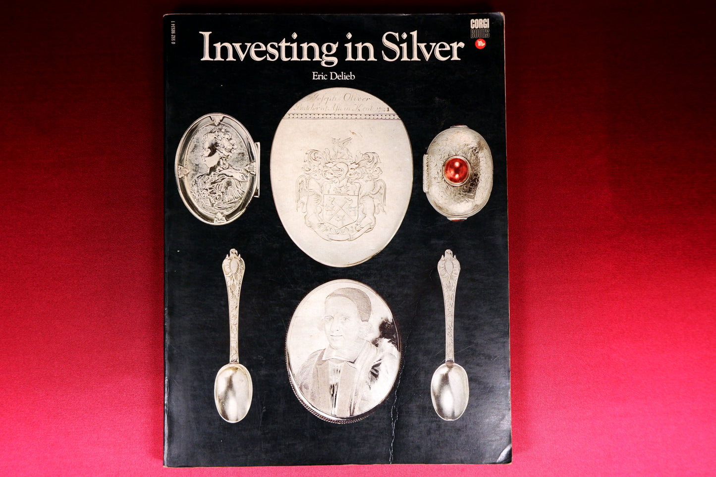 AS09LT66 – Delieb, Eric – INVESTING IN SILVER. London. Corgi Books. 1970