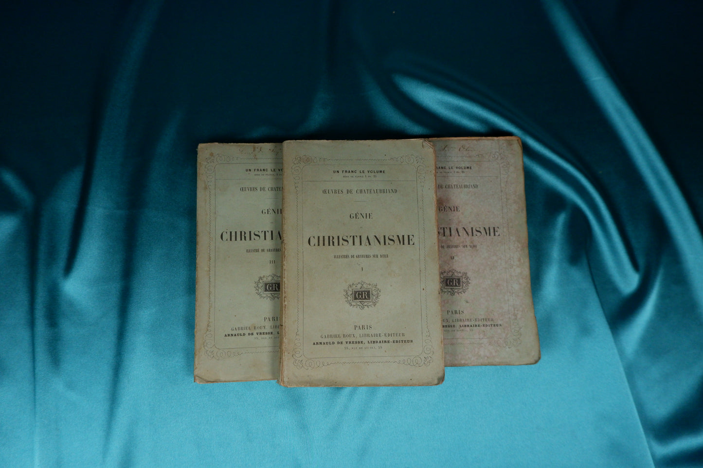 AS10LT17 – Chateaubriand – GÉNIE DU CHRISTIANISME. III vols. Paris. Gabriel Roux, Libraire – Éditeur / Arnauld de Vresse, Libraire – Éditeur. 1857