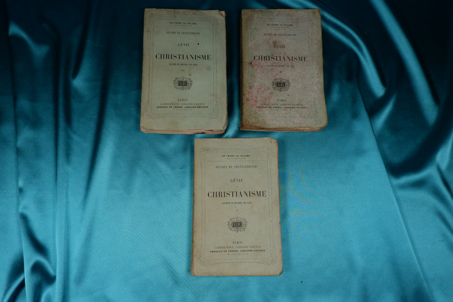 AS10LT17 – Chateaubriand – GÉNIE DU CHRISTIANISME. III vols. Paris. Gabriel Roux, Libraire – Éditeur / Arnauld de Vresse, Libraire – Éditeur. 1857