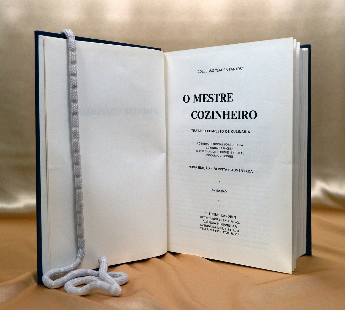 AS10LT67 – Santos, Laura – O MESTRE COZINHEIRO: TRATADO COMPLETO DE CULINÁRIA. Lisboa. Editorial Lavores. s.d. [197-?]