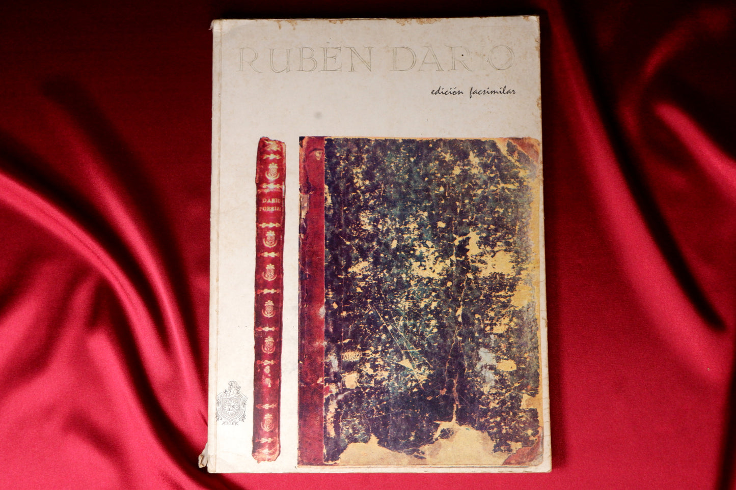 AS12LT40 – Darío, Rubén – POESIAS Y ARTÍCULOS EN PROSA. Ed. fac-similada. Managua. Universidad Nacional Autónoma de Nicaragua. Vol. I (de IV) 1966 [1881]