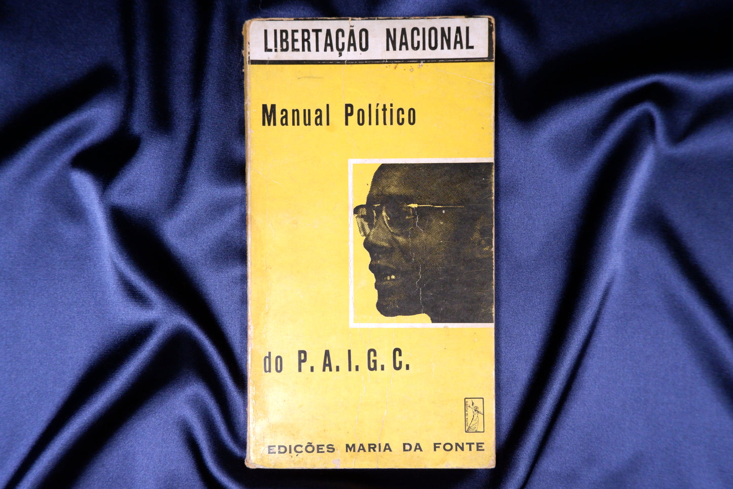 AS13LT22 – MANUAL POLÍTICO DO P.A.I.G.C. Col. Libertação Nacional, 2. s.l. Edições Maria da Fonte. 1974