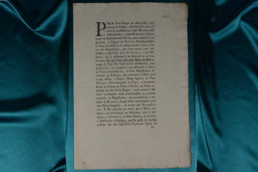 AS15LT18 – ALVARÁ – RECRUTAMENTO GERAL NA SEQUÊNCIA DA GUERRA DAS LARANJAS; IGNACIO DE PINA MANIQUE, DISTRIBUIÇÃO DE BALDIOS NA PAZ. Firmado no Palacio de Quéluz. Regia Officina Typografica. 1801