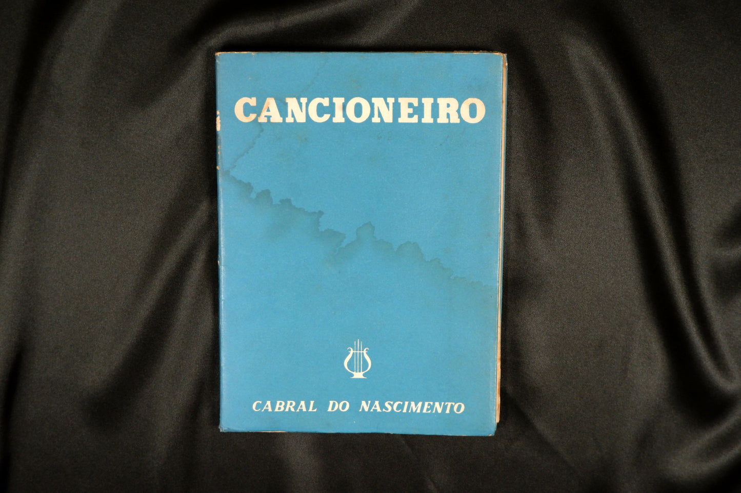 AS16LT09 – Nascimento, Cabral do – CANCIONEIRO. Lisboa. Edições Gama. 1943