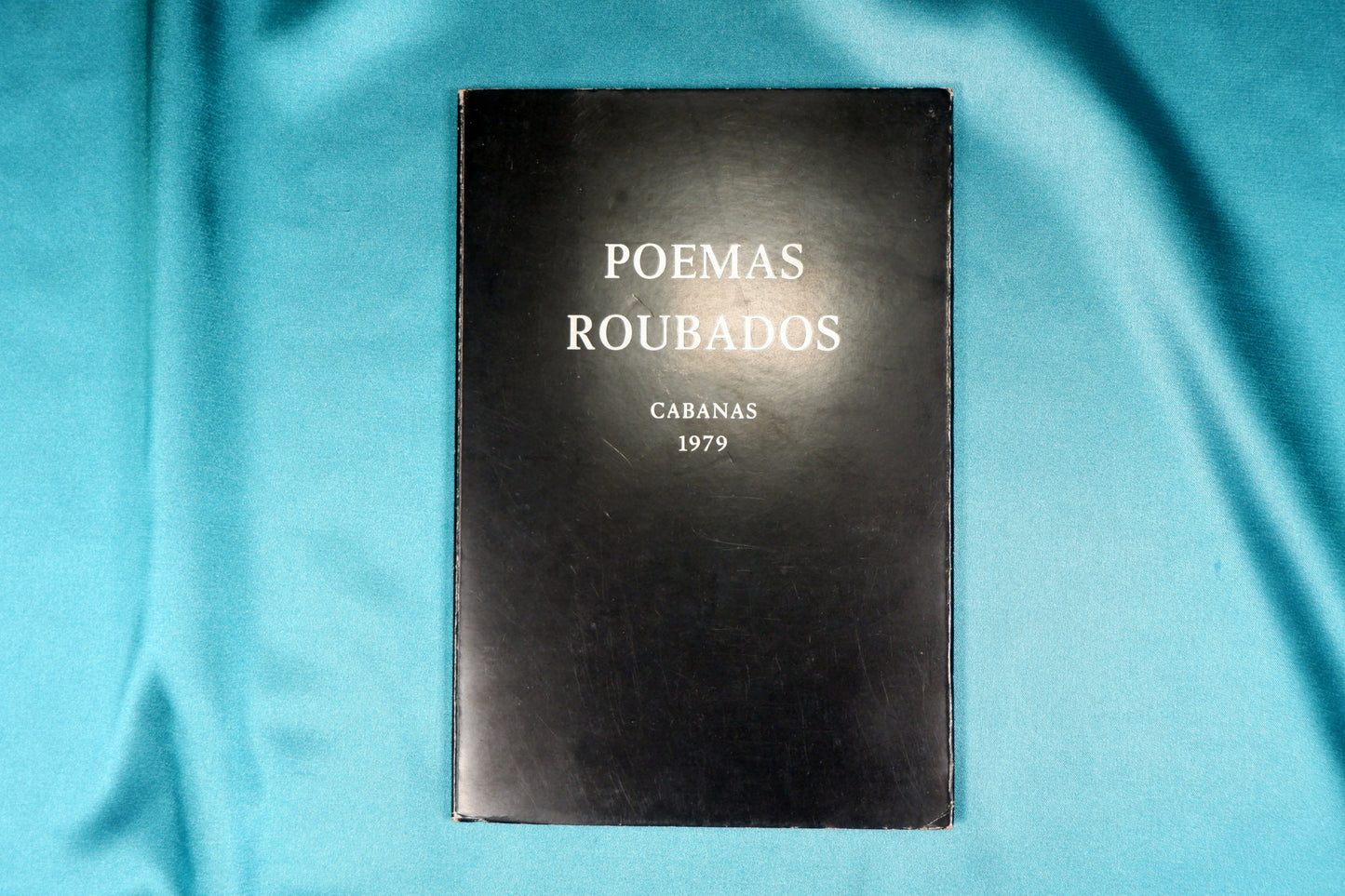 AS16LT29 – Mello, Pedro Homem de – POEMAS ROUBADOS (ANTOLOGIA). Cabanas. s.n. 1979