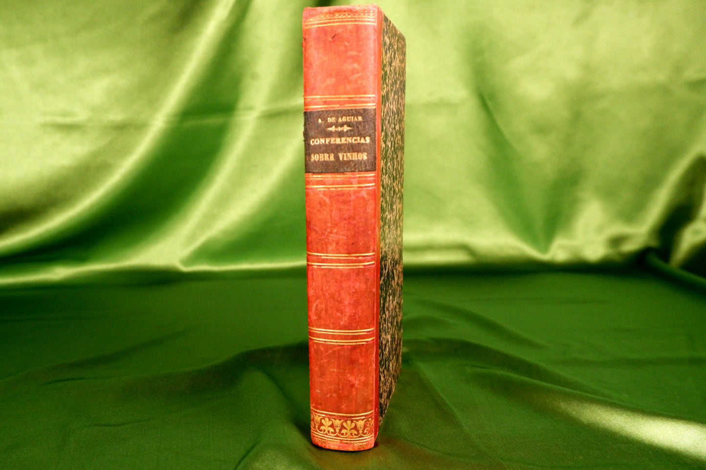 AS17LT04 – Aguiar, Antonio Augusto de – CONFERENCIAS SOBRE VINHOS. 2 vols. Lisboa. Typographia da Academia Real das Sciencias. 1876-1877