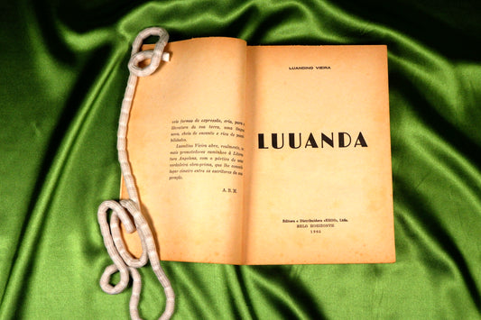 AS20LT30 – [ED. CLANDESTINA / FALSIFICADA; ANGOLA] Vieira, Luandino – LUUANDA. Belo Horizonte. Eros, Ltda. 1965