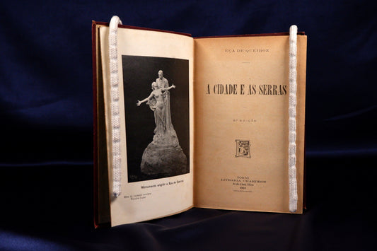 AS20LT38 – Queiroz, Eça de – A CIDADE E AS SERRAS. Porto. Livraria Chardron. 1903
