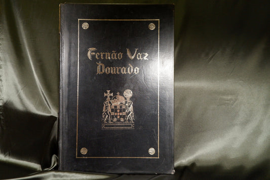 AS20LT59 – Dourado, Fernão Vaz – ATLAS DE FERNÃO VAZ DOURADO: REPRODUÇÃO FIDELÍSSIMA DO EXEMPLAR DA TORRE DO TOMBO, DATADO DE GOA, 1571. Porto. Livraria Civilização – Editora. 1948